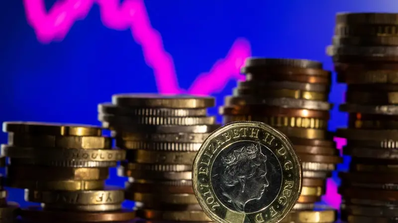 الإسترليني يلامس أعلى مستوى في 3 سنوات مع ترقب تصويت برلماني حاسم