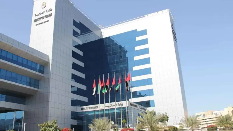 الإمارات.. تعديل آلية تطبيق الضريبة الانتقائية للمشروبات المحلاة