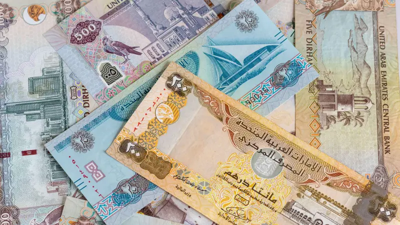 سعر الدرهم الإماراتي أمام العملات الرئيسة