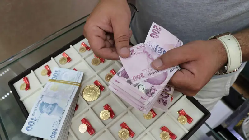 تراجع أسعار الذهب في تركيا اليوم.. مع ارتفاع الليرة