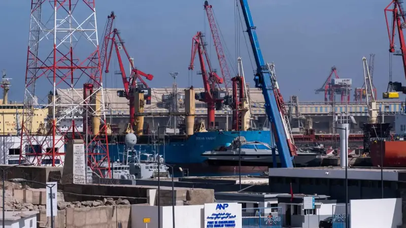 موانئ المغرب تناول 60,8 مليون طن في الربع الأول بنمو 10.2%