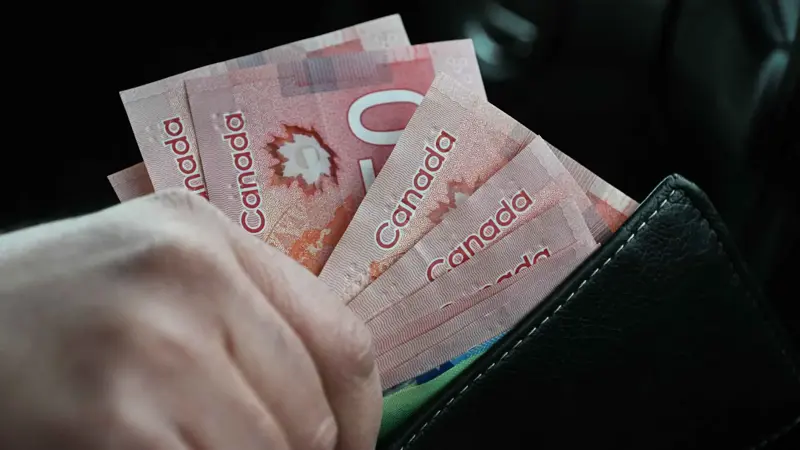 التحليل الفني: زوج عملات USD/CAD يستقر ضمن هيكلية هابطة