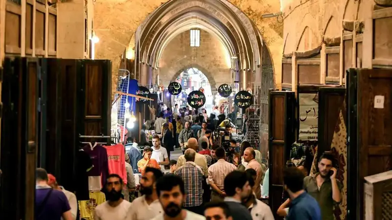 بعد انكماش 60%.. هل ينعش التمويل الخارجي اقتصاد سوريا؟