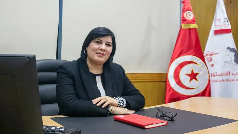 موسي تدعو لانتخابات مبكرة: سعيد لم يعد رئيسا لتونس