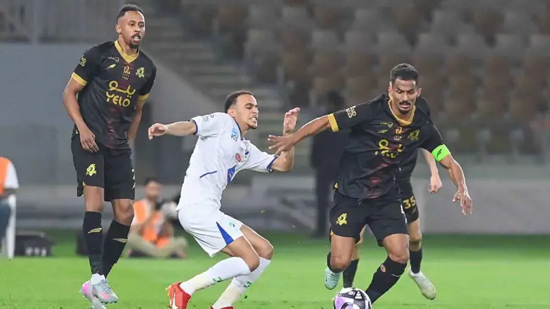 ضربة للأهلي المصري.. الفتح يخسر أمام الوحدة في الدوري السعودي