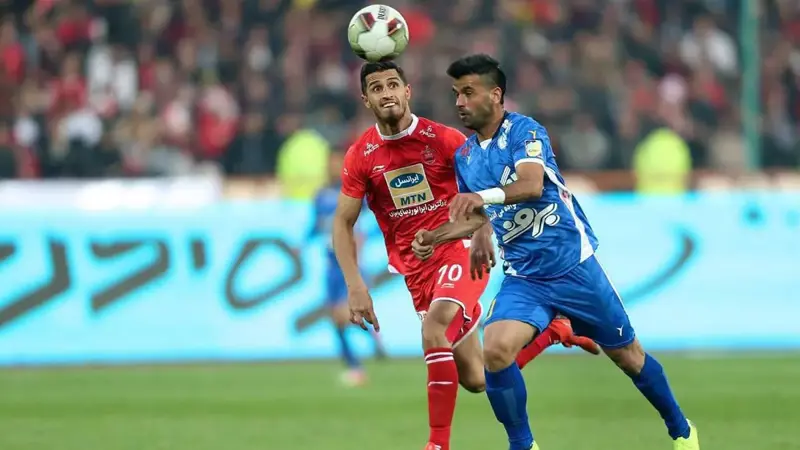 الاتحاد الإيراني يمنع الأندية من التعاقد مع لاعبين ومدربين أجانب