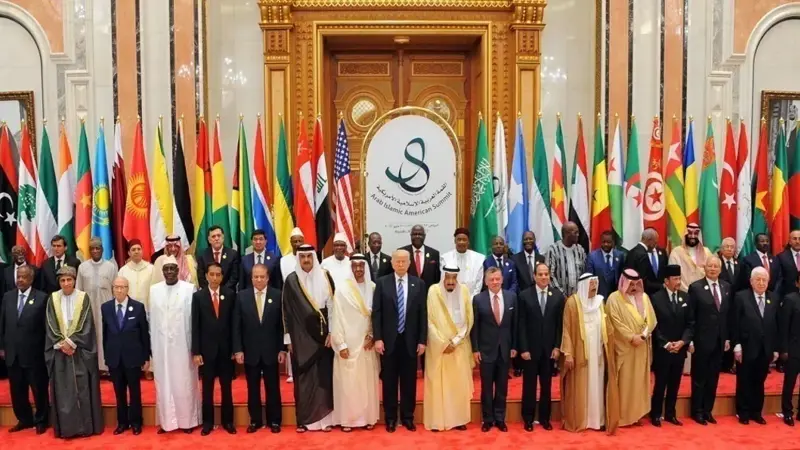 "قمة الرياض" تختتم بتأسيس "تحالف الشرق الأوسط الاستراتيجي" وقوة من 34 ألفًا ضد الإرهاب