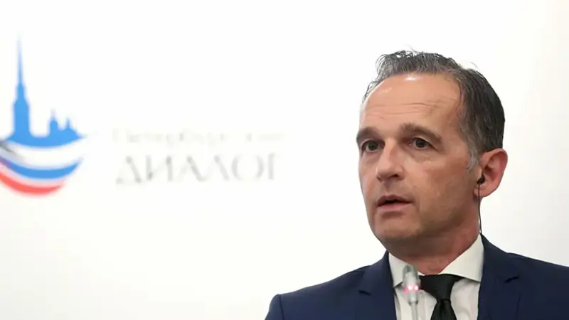 ليبيا.. وزير الخارجية الألماني يصل طرابلس لافتتاح سفارة بلاده