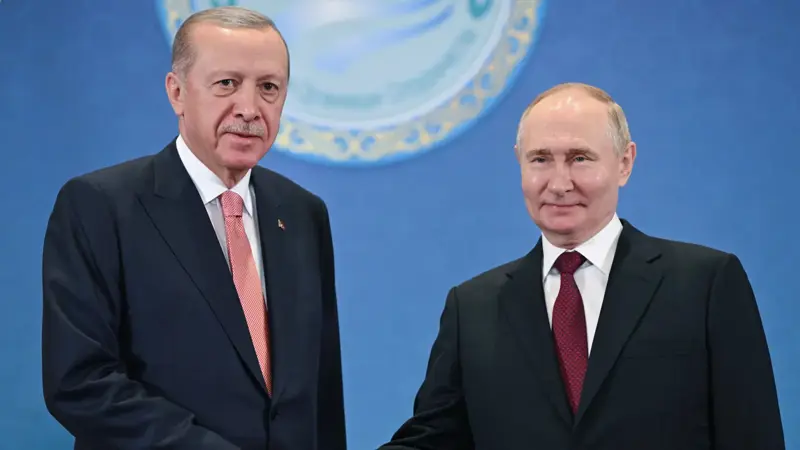 بوتين لأردوغان: دور تركيا "المميز" مطلوب لحل النزاع مع أوكرانيا