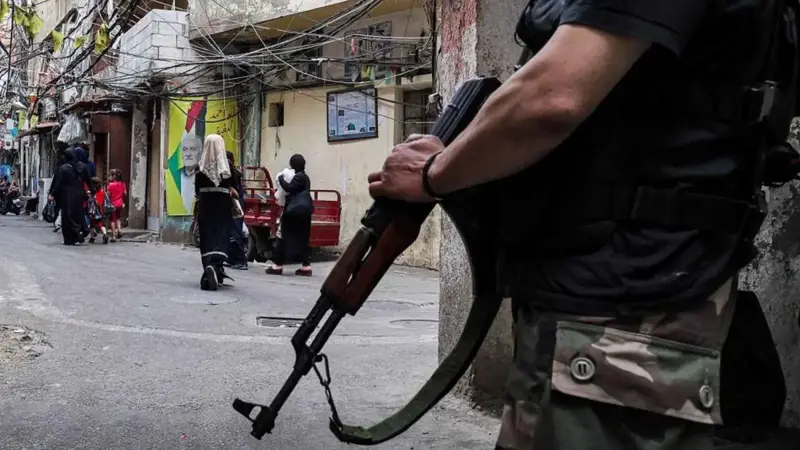 نزع سلاح المخيمات في لبنان مُهدّد.. هل يُسحب بالقوة؟