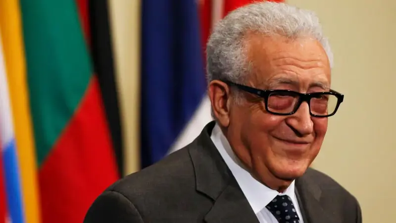 هل يصالح الأخضر الجزائريين مع الجزائر؟