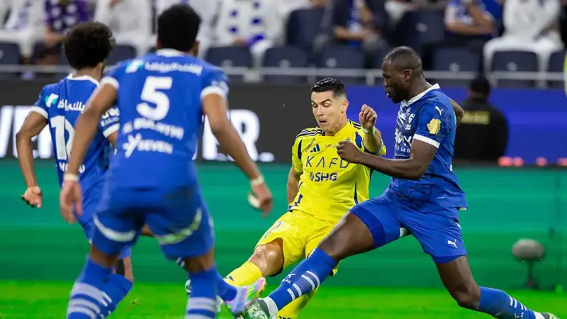 مدرب غوانغجو يستفز الهلال بكريستيانو رونالدو