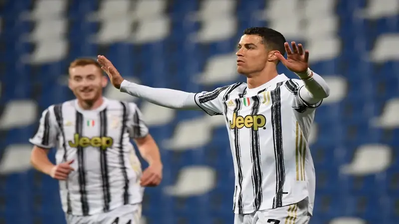 رونالدو يواصل تحطيم الأرقام القياسية.. أول لاعب يسجل 100 هدف لثلاثة أندية مختلفة ومنتخب بلاده