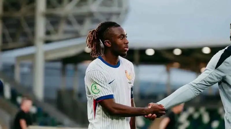الأهلي السعودي ينقض على صفقة رائعة من الدوري الفرنسي
