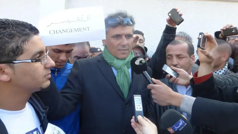 عقب تجمع دعائي.. الأمن الجزائري يعتقل المرشح الرئاسي رشيد نكاز