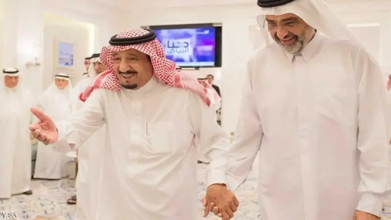 ردود فعل غاضبة على قرار الدوحة تجميد حسابات الشيخ عبدالله آل ثاني