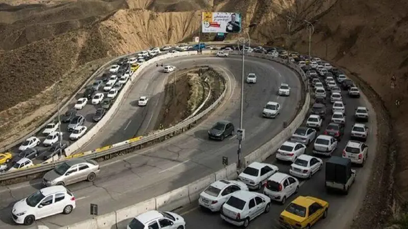 نزوح واسع من طهران مع تصاعد الغارات الإسرائيلية (فيديو وصور)