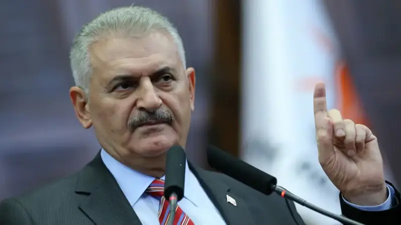 السلطات التركية تعتزم فصل أشخاص من مؤسسات عديدة