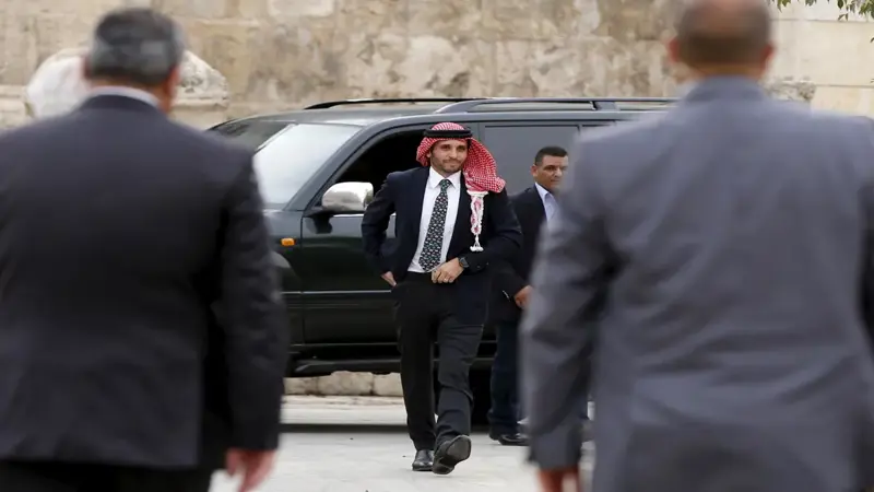 هل يُستدعى الأمير حمزة للمحاكمة بعد ورود اسمه في لائحة الاتهام؟‎