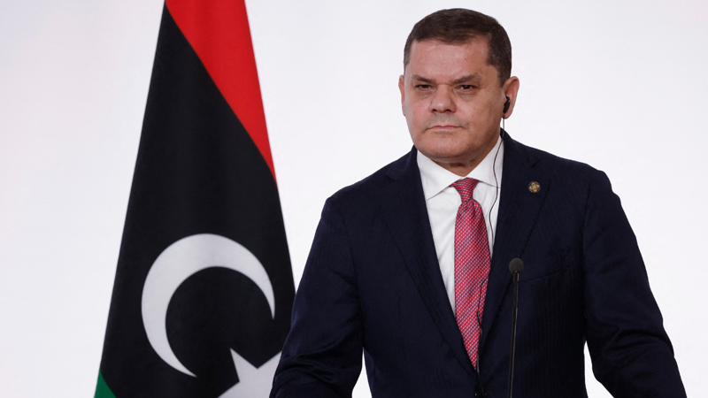 عالم نووي ليبي يخوض تحركات من واشنطن لإزاحة الدبيبة.. ما القصة؟