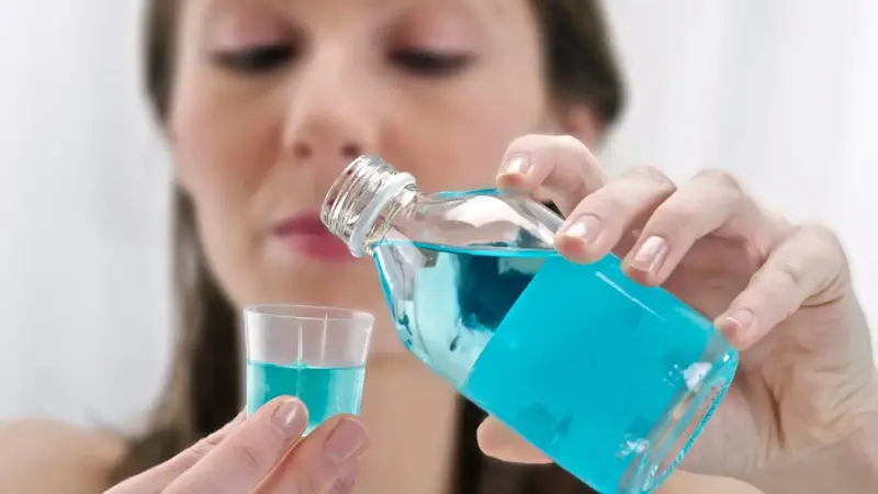 أمراض خطيرة قد يسببها غسول الفم