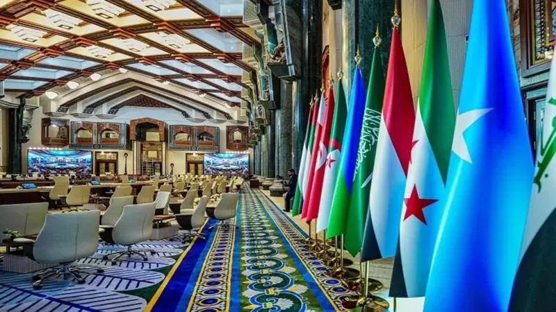 قمة بغداد.. حضر وزراء الخارجية وغاب جل القادة