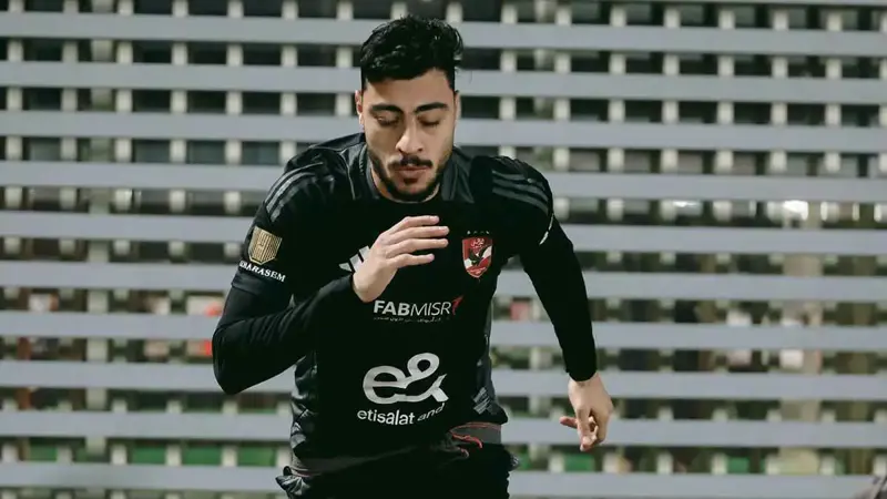 "هيشيلوا سكور".. نجم الأهلي يصدم جماهير الزمالك بتصريح ناري (فيديو)