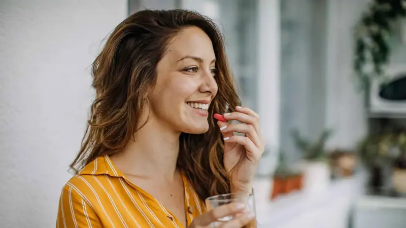 "مكملات الكولاجين".. حقيقة طبية أم خدعة تسويقية؟