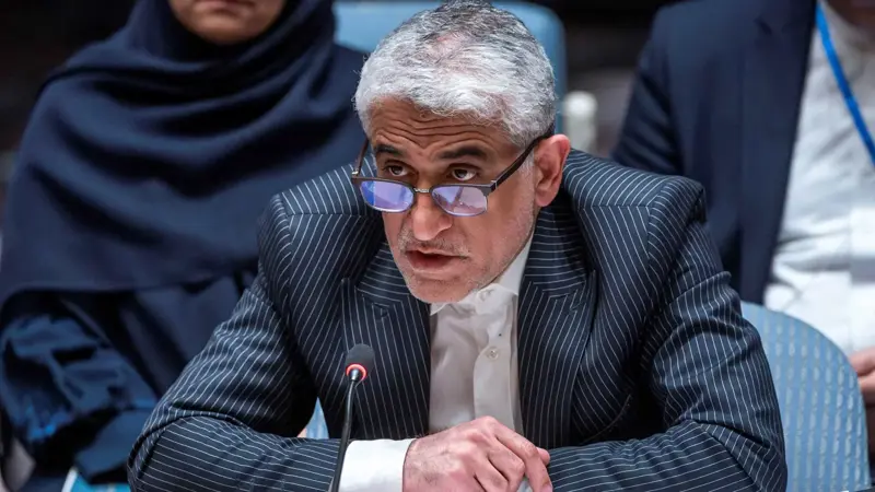 طهران: ملتزمون بالدبلوماسية لكن "لن نتفاوض تحت التهديد"