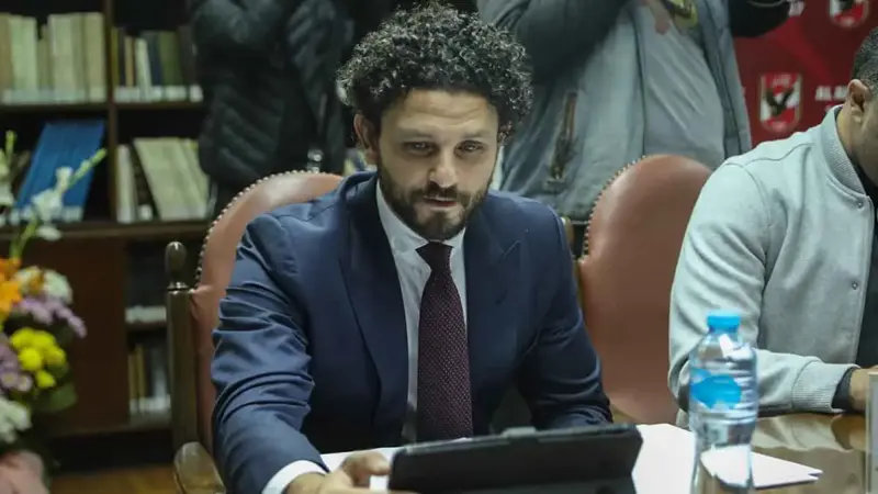 السر الكبير.. من اللاعب الذي فجر خلافا رهيبا بين حسام غالي وكولر؟ (فيديو)