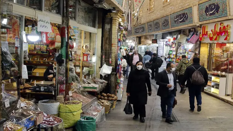 الأزمة الاقتصادية تطال المطاعم وسوق البضائع المستعملة في إيران