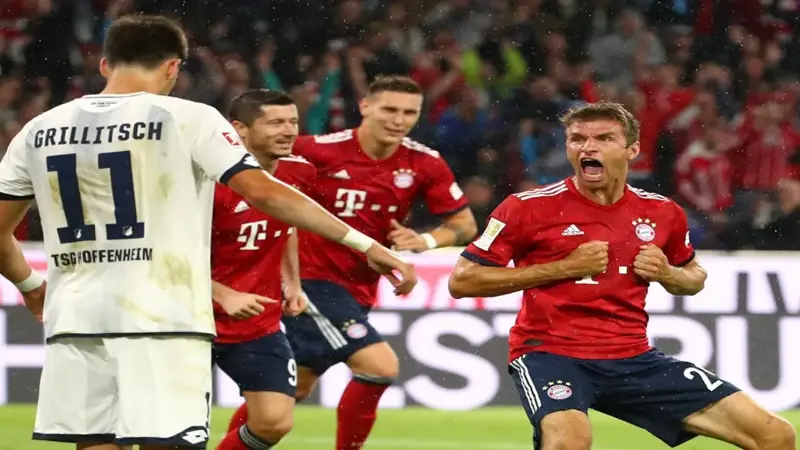بايرن ميونخ يستهل رحلة الدفاع عن لقب الدوري الألماني بالفوز على هوفنهايم (فيديو)