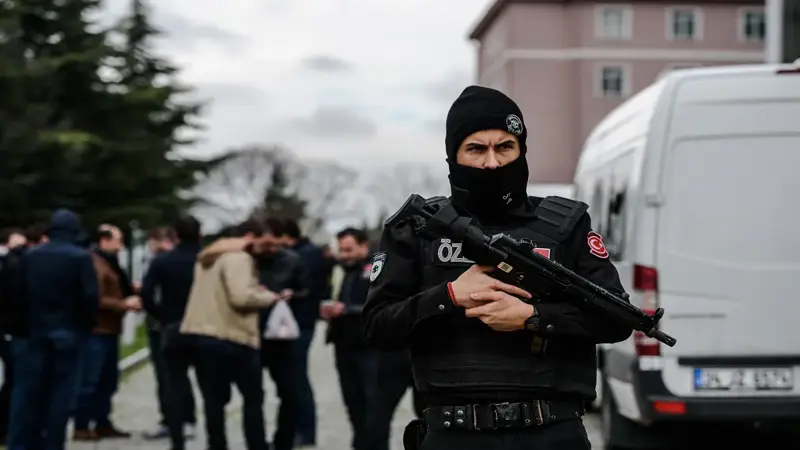 تركيا تأمر باحتجاز 118 شخصا للاشتباه في صلتهم بشبكة كولن‎