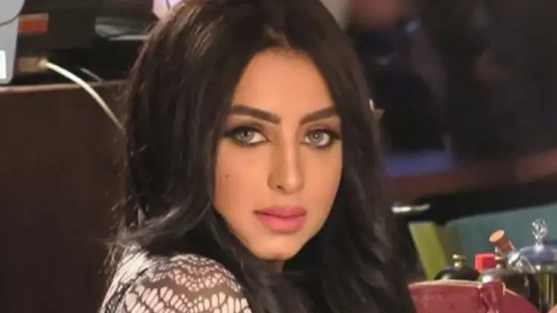 بالفيديو.. المهرة البحرينية تتلقى أول هدية بعد عادل المسلم
