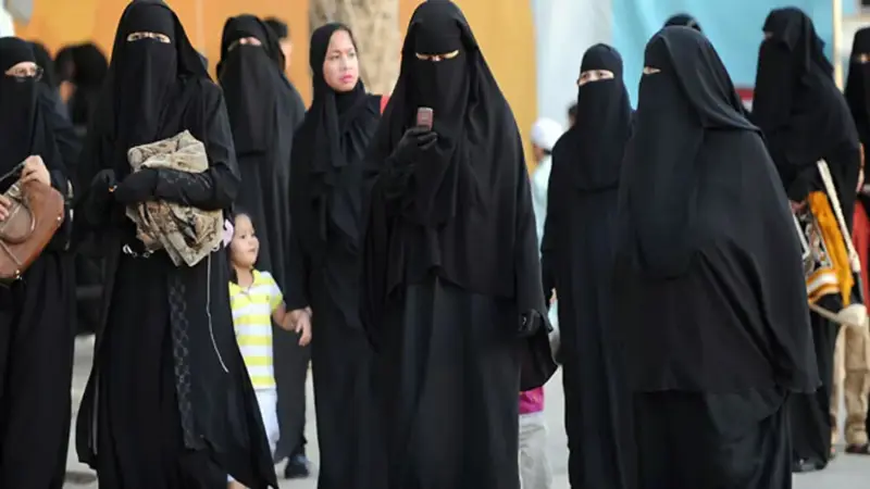 بعد سنوات طويلة من المطالبة بالحقوق.. السعوديات أجرأ في 2016