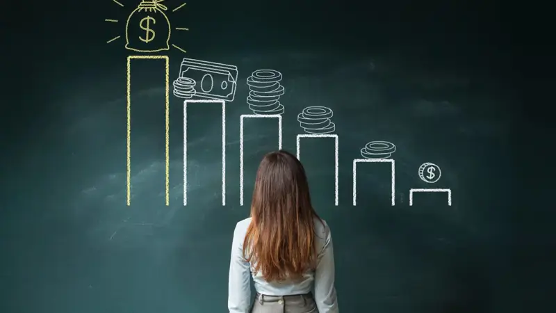 كيف تطلب زيادة راتب تستحقها بأسلوب مهني؟