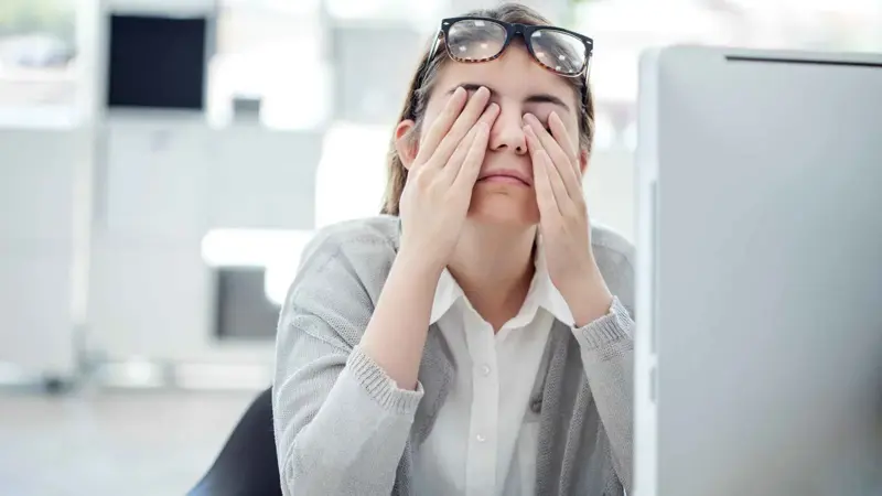 "إعادة ضبط العين" في 5 دقائق.. حل بسيط لمواجهة إجهاد الشاشات