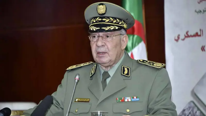 قائد الجيش الجزائري يتوعد الجنرال توفيق