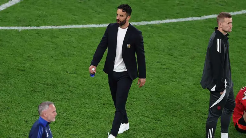 أموريم يكشف مستقبله مع مانشستر يونايتد بعد خسارة الدوري الأوروبي