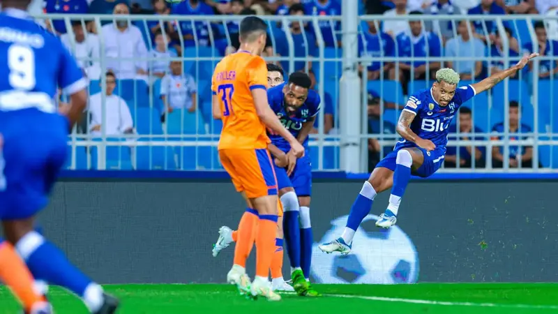 ترتيب الدوري السعودي.. الهلال يفك شيفرة الفيحاء ويتصدر الجدول