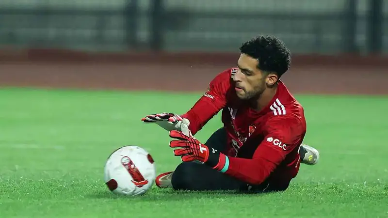 "رتمه بطيء وتسبب في هدف".. أسطورة الأهلي يهاجم مصطفى شوبير (فيديو)