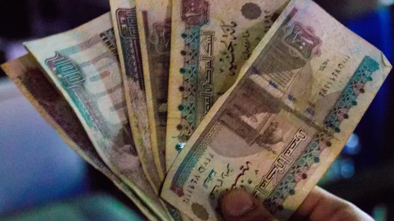 مقترح برفع الدعم مقابل منحة نقدية يثير الجدل في مصر
