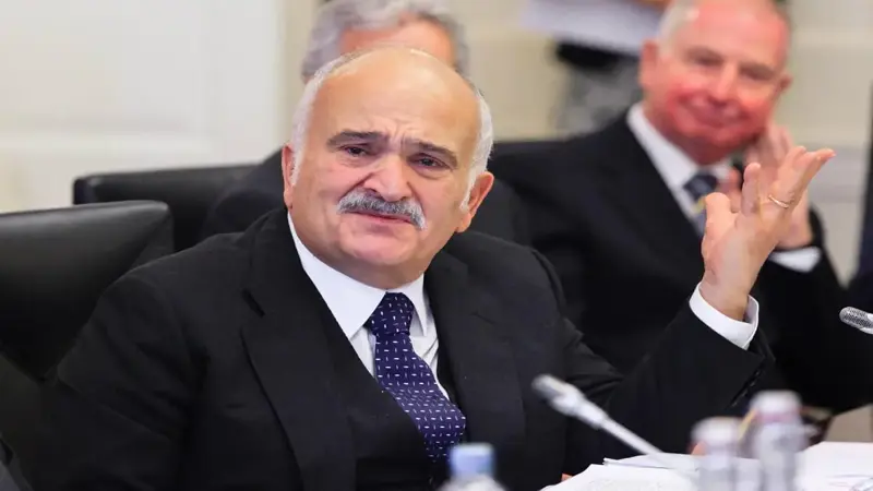 بعد وساطته الناجحة التي أنهت أزمة الأمير حمزة.. من هو الحسن بن طلال؟