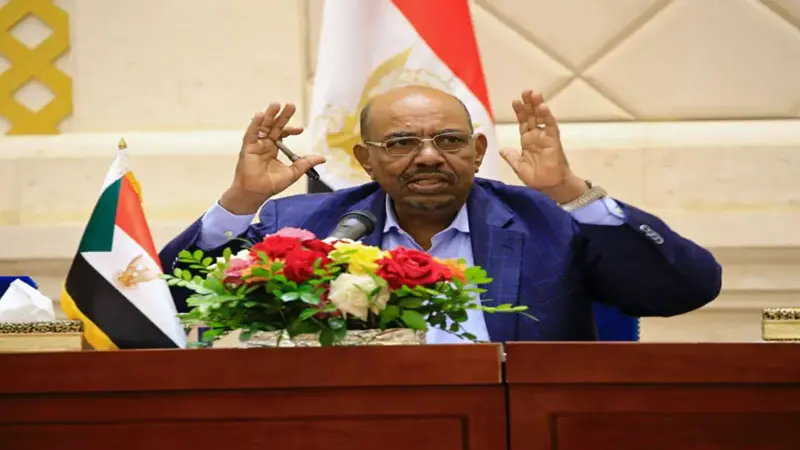 المهدي يستبعد لقاء بين الرئيسين الأمريكي والسوداني بالرياض‎