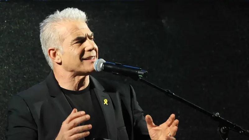 لابيد: محادثات حماس وواشنطن تمثل "فشلا مخزيا" لنتنياهو
