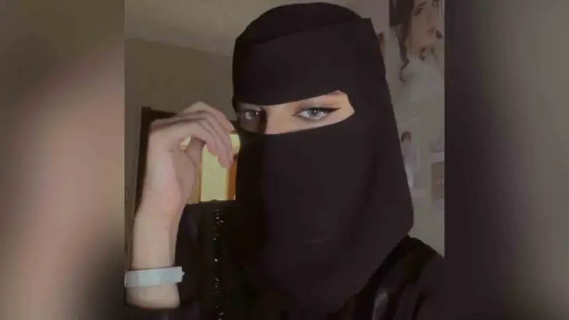 العنود اليوسف توثق إنجابها ابنتها "ملكة"