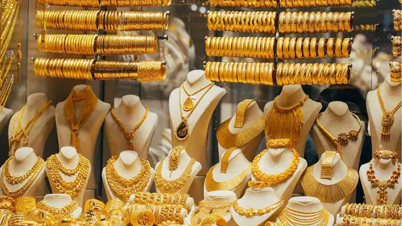 الذهب يلقى الدعم من مخاوف السلالة دلتا.. والأنظار على التضخم