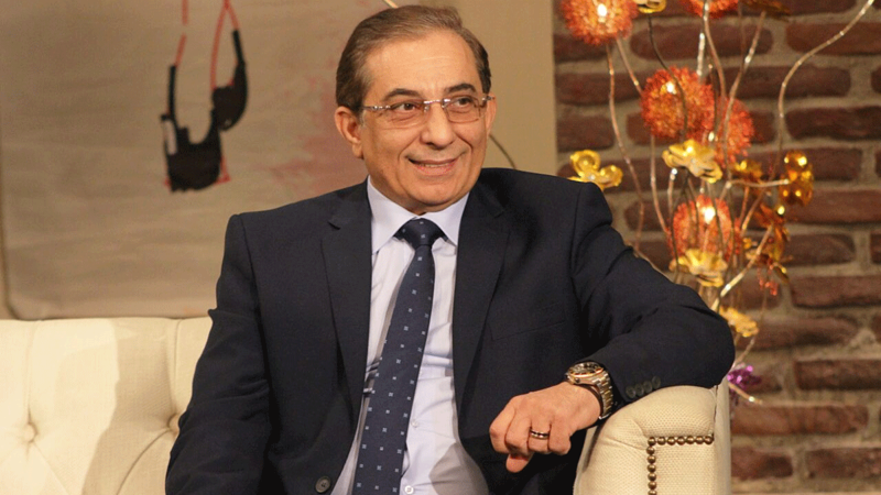نقابة أطباء الأسنان تدخل على خط أزمة المتحرش بالرجال باسم سمير وتدفع ببراءته