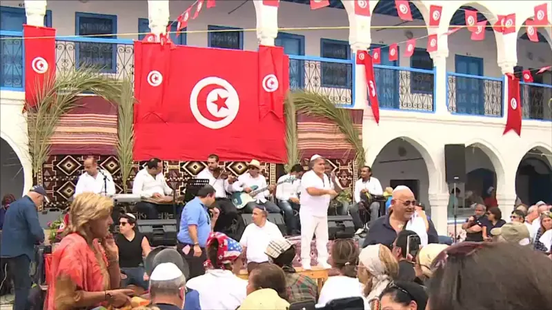 افتتاح مدرسة يهودية للفتيات يثير جدلًا واسعًا في تونس (صورة)‎