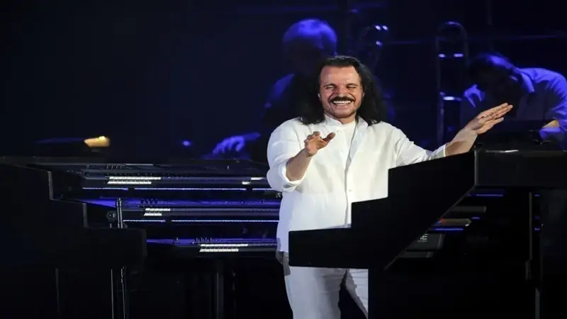 بالفيديو .. ياني يحيي حفله الثالث بالسعودية ويشعل مواقع التواصل